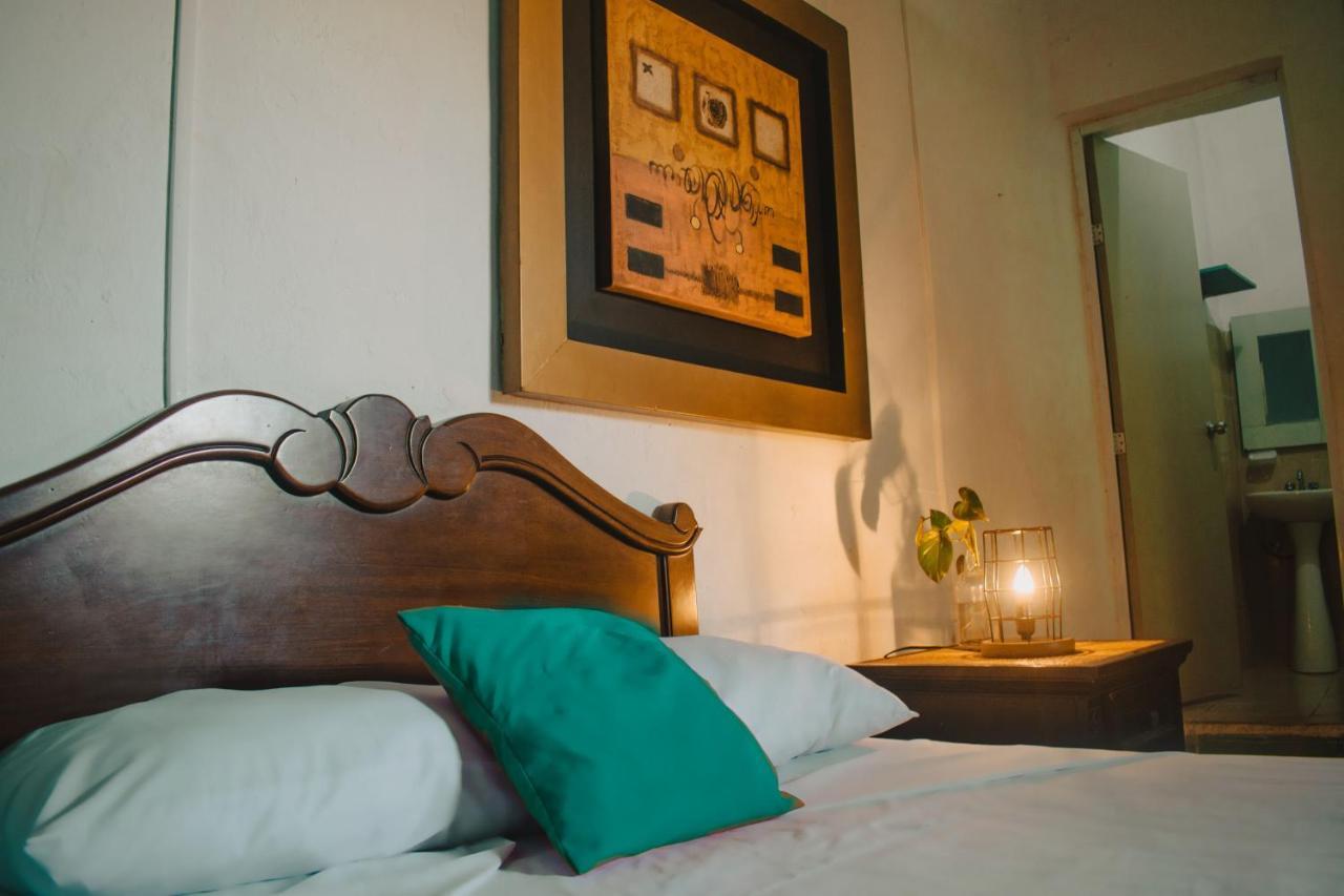La Casa Del Keej Hostel Меріда Екстер'єр фото